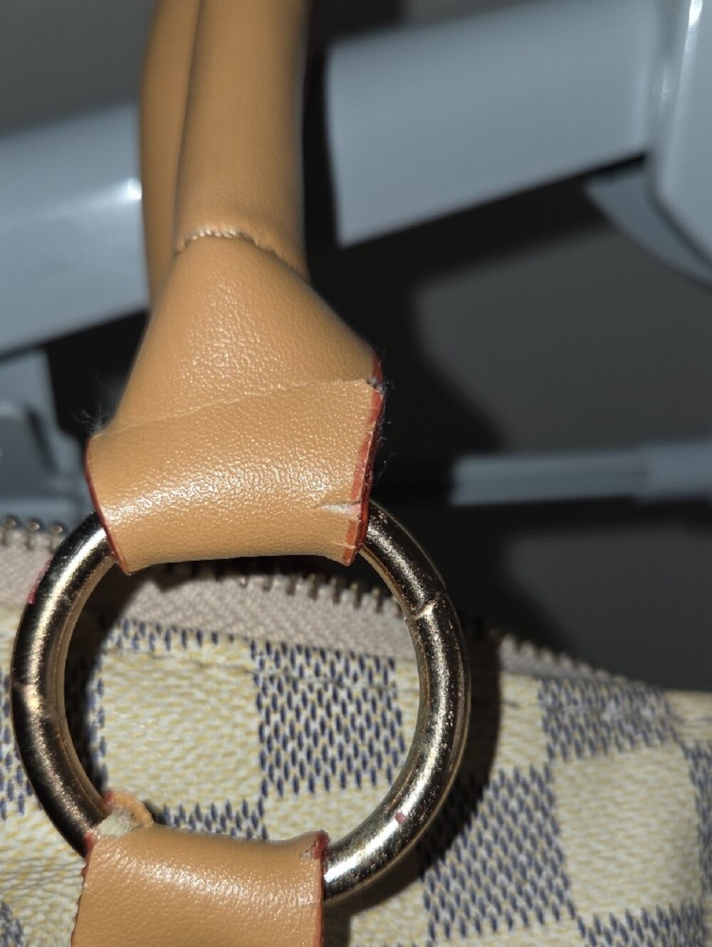 Designer-Style Cream Checkerboard Damier Tote Bag - Picture 5 of 13